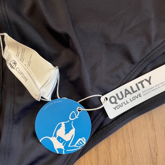 Cupshe Portofino Black One-Shoulder Cut-out One Piece - Picture 3 of 3